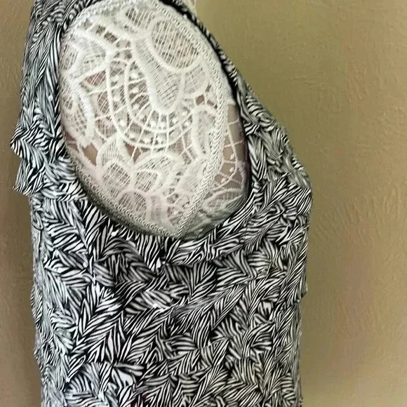 Dressbarn Collection Shell - Picture 3 of 7